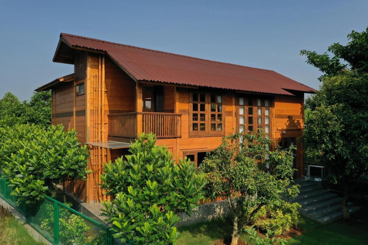 The Pine Loft Villa Бангалор Екстериор снимка