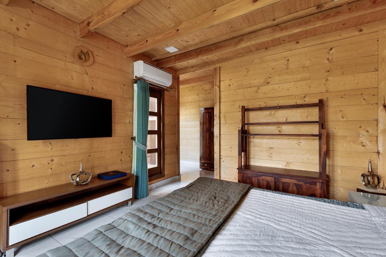 The Pine Loft Villa Бангалор Екстериор снимка
